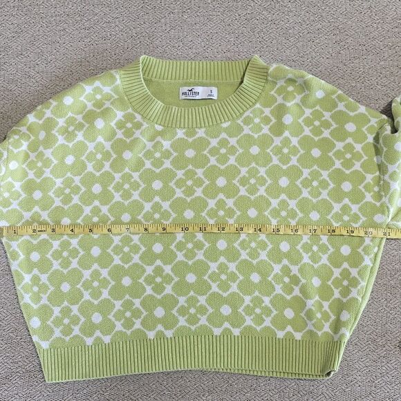 Hollister Retro Green White Flower Crop Sweater - Size Small - Picture 5 of 12